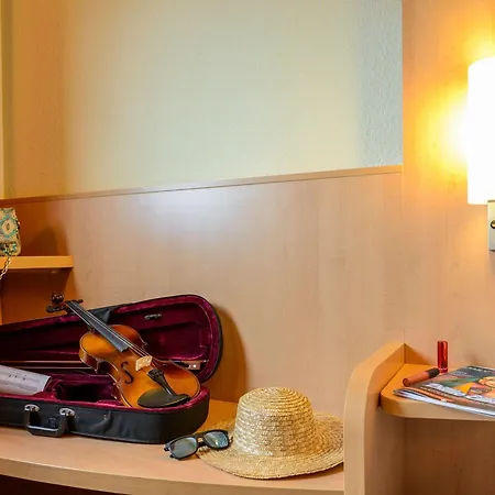 Ibis Milano Malpensa Hotel 3*