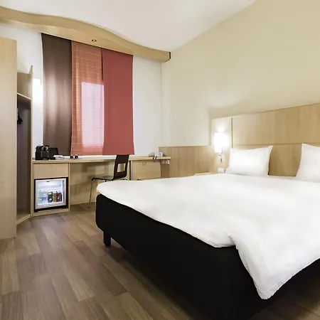 Ibis Milano Malpensa Hotel 3*