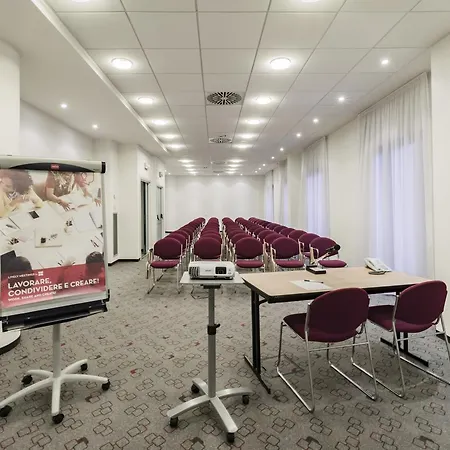 Ibis Milano Malpensa Cardano Al Campo
